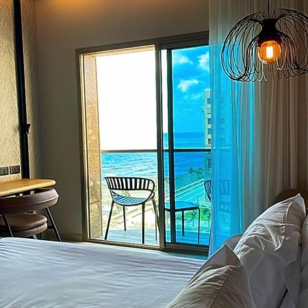 Suite On The Beach Haifa Exterior foto