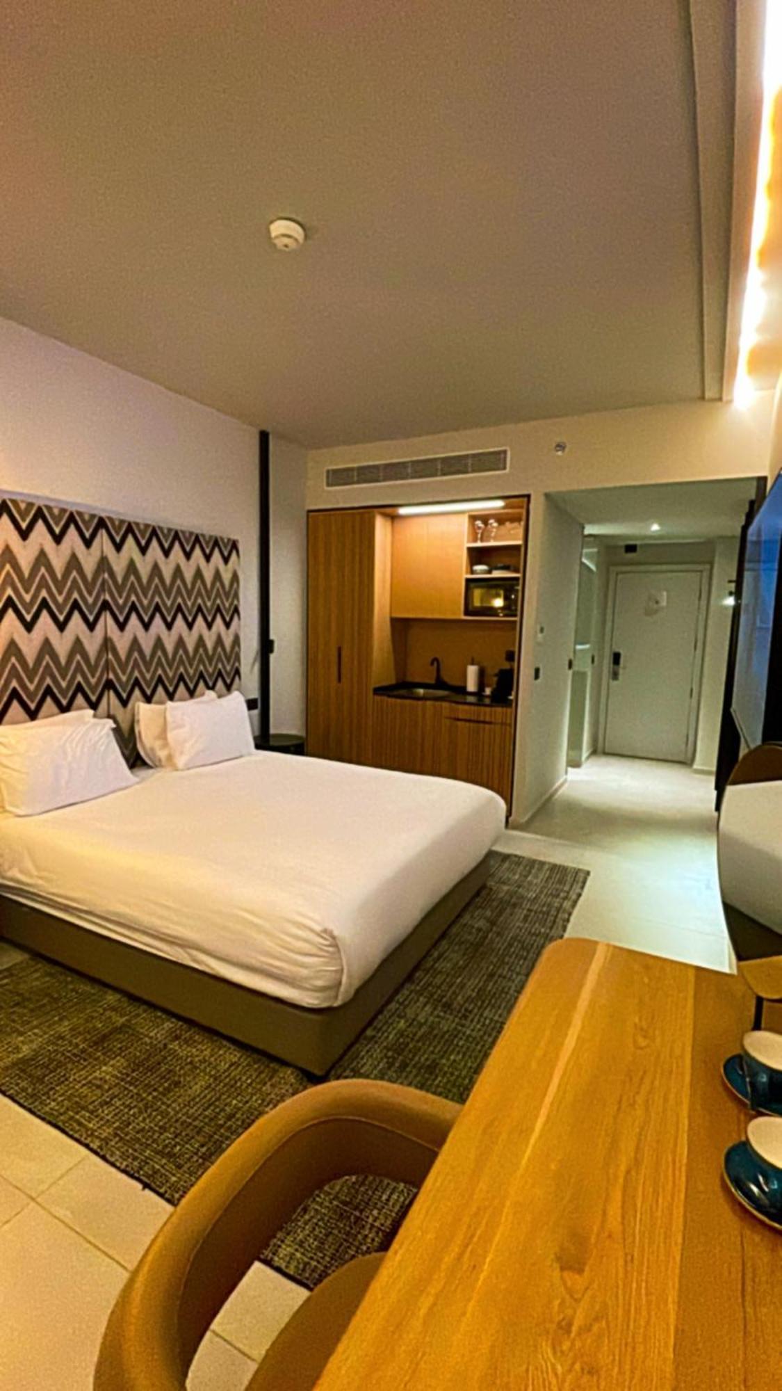 Suite On The Beach Haifa Exterior foto